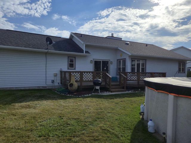 4524 BLESER COURT, Manitowoc, WI 54220