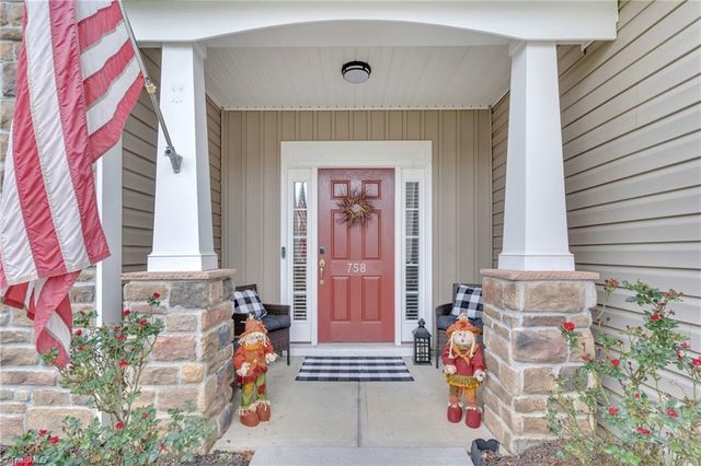 758 Breeders Cup Drive, Whitsett, NC 27377