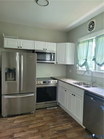 106 S 5th Ave, Hopewell, VA 23860