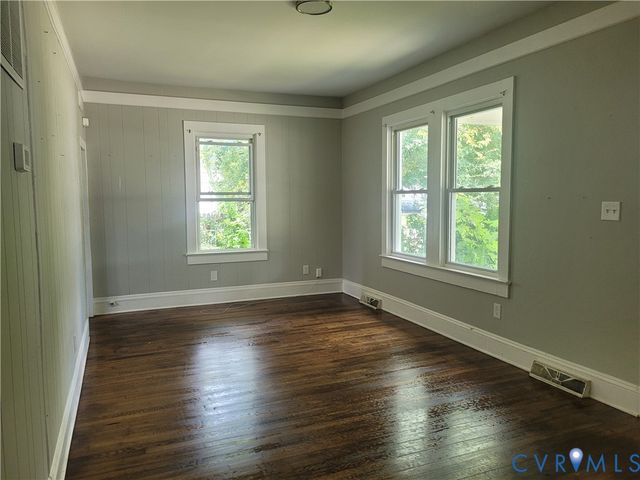 106 S 5th Ave, Hopewell, VA 23860