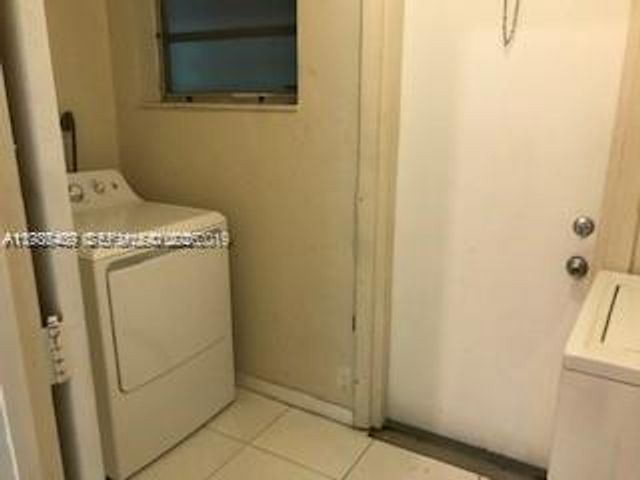 6802 SW 18th Ct 6802, North Lauderdale, FL 33068