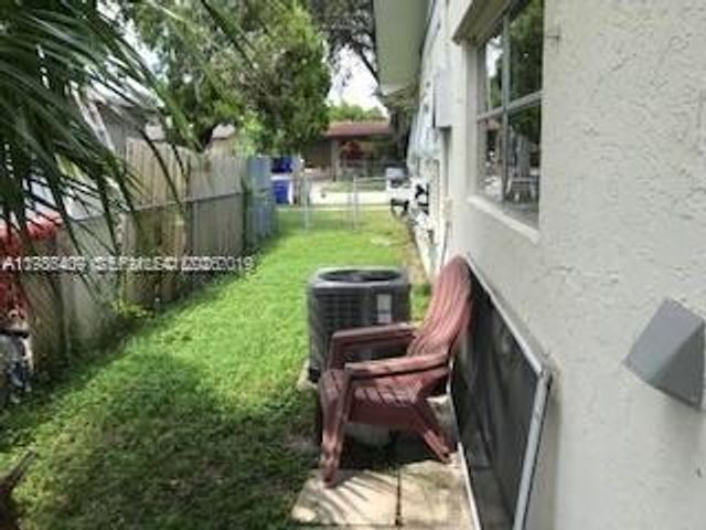 6802 SW 18th Ct 6802, North Lauderdale, FL 33068