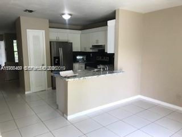 6802 SW 18th Ct 6802, North Lauderdale, FL 33068