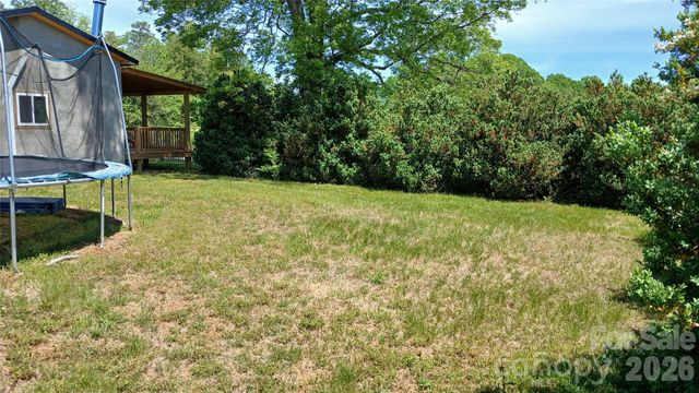 300 Woodlawn Drive, Connelly Springs, NC 28612