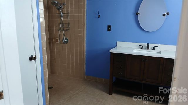 300 Woodlawn Drive, Connelly Springs, NC 28612