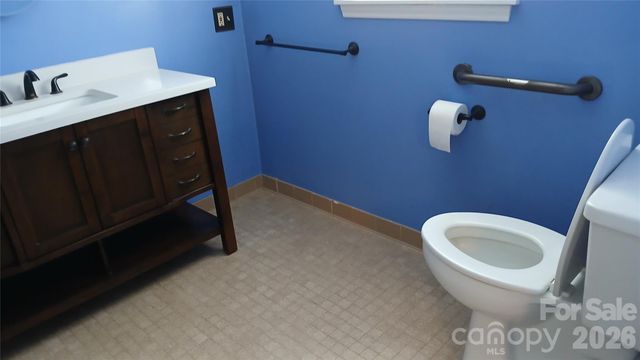 300 Woodlawn Drive, Connelly Springs, NC 28612