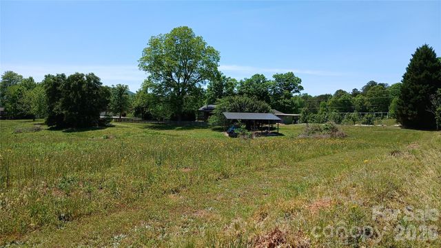 300 Woodlawn Drive, Connelly Springs, NC 28612