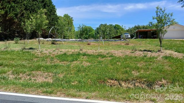 300 Woodlawn Drive, Connelly Springs, NC 28612