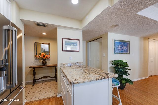 2987 S Atlantic Ave Apt 303, Daytona Beach Shores, FL 32118
