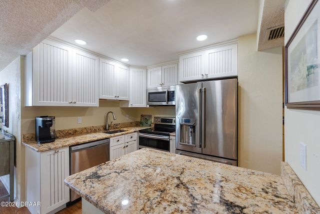 2987 S Atlantic Ave Apt 303, Daytona Beach Shores, FL 32118