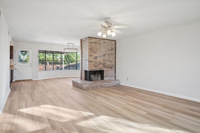 3222 Delaford Drive, Carrollton, TX 75007