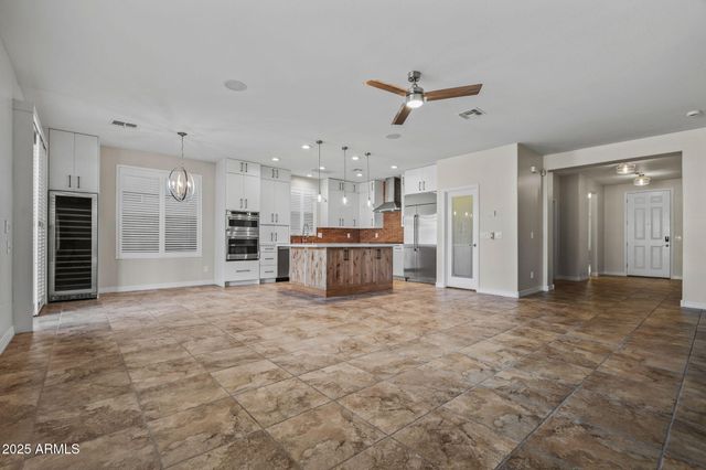 17744 W CORRINE Drive, Surprise, AZ 85388