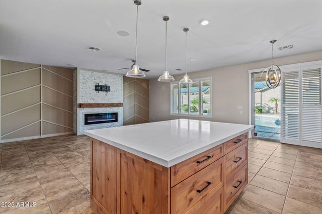 17744 W CORRINE Drive, Surprise, AZ 85388