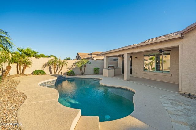 17744 W CORRINE Drive, Surprise, AZ 85388