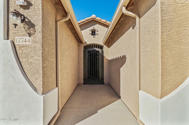 17744 W CORRINE Drive, Surprise, AZ 85388