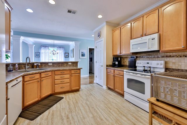 400 Mahogany Dr Unit 102, Murrells Inlet, SC 29576