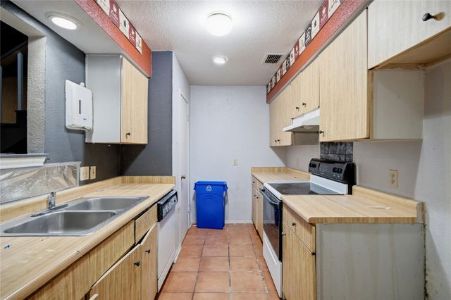 11534 Bellerive Drive, Houston, TX 77072