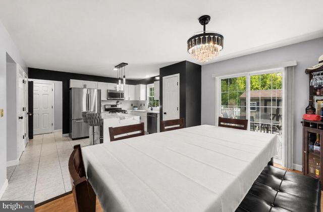 1013 PARKWAY DR, Reading, PA 19605