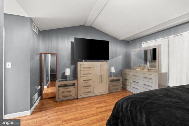 1013 PARKWAY DR, Reading, PA 19605