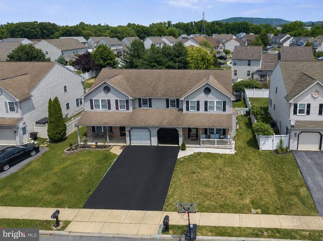 1013 PARKWAY DR, Reading, PA 19605