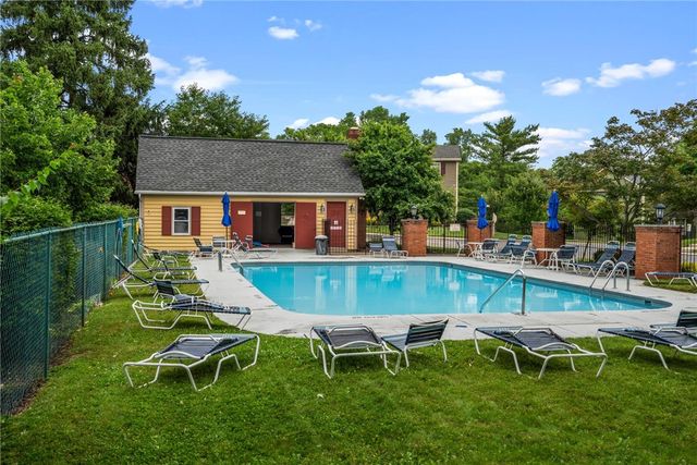 2602 S Kings Arms Circle, Centerville, OH 45440
