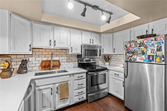 2602 S Kings Arms Circle, Centerville, OH 45440