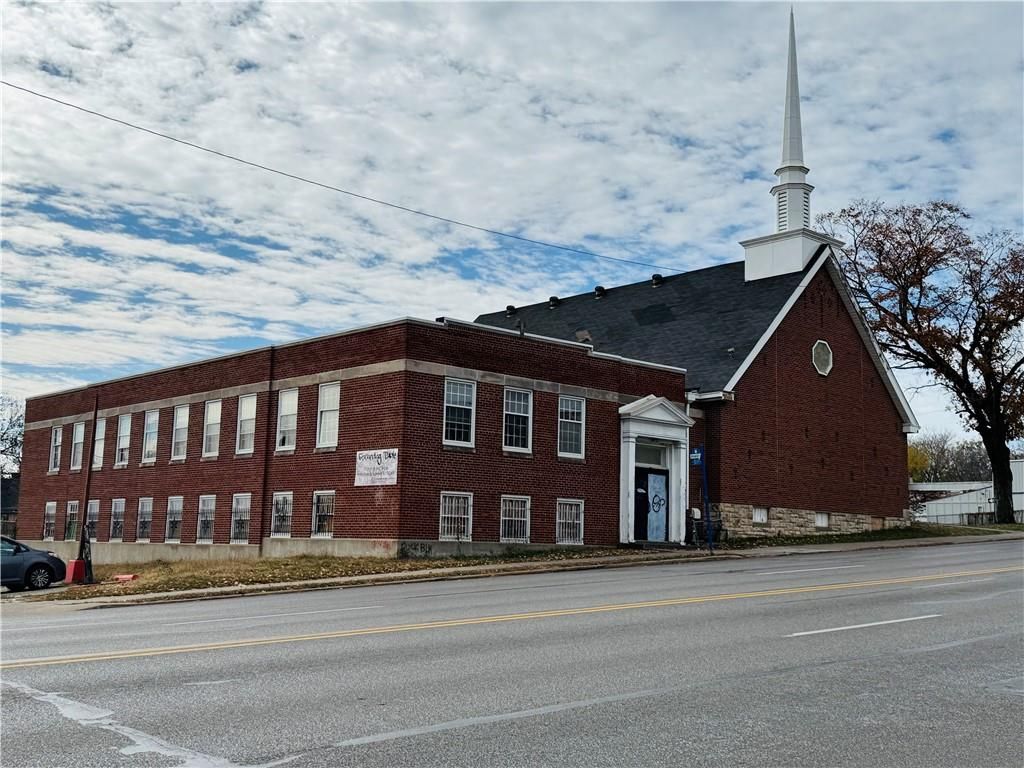 5001 Independence Avenue, Kansas City, MO 64124