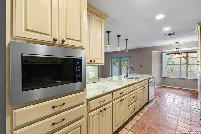 810 Clearview, San Antonio, TX 78228