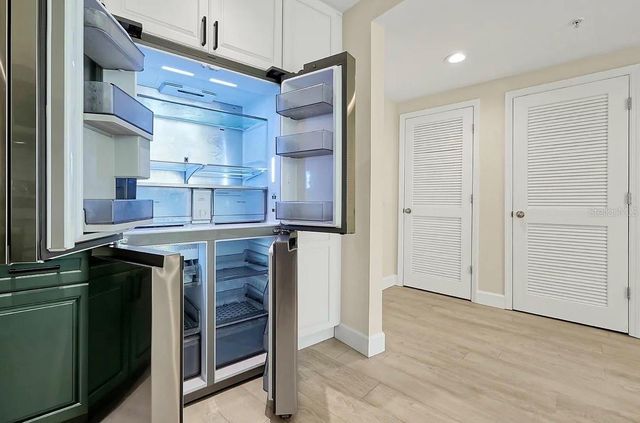 322 E CENTRAL BOULEVARD 1206, Orlando, FL 32801