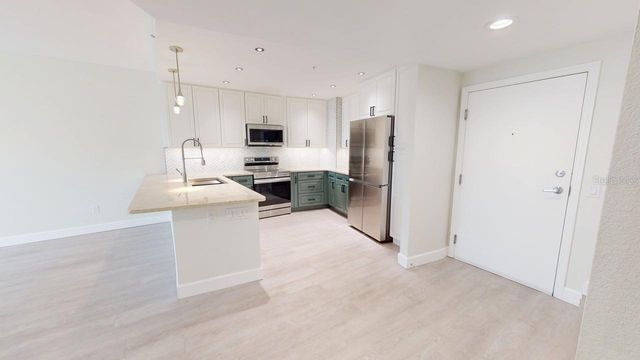 322 E CENTRAL BOULEVARD 1206, Orlando, FL 32801