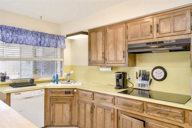 729 Maple Glen Drive, Garland, TX 75043