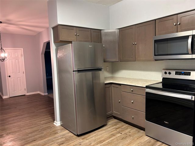 89 Smith Clove Road, Central Valley, NY 10917