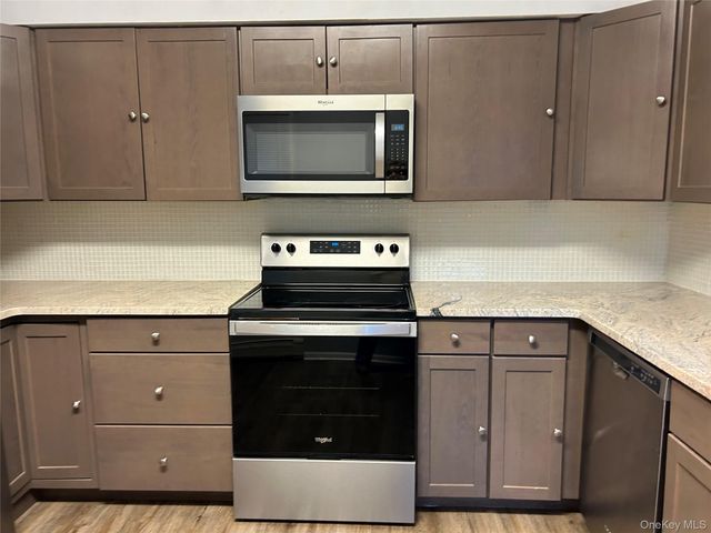 89 Smith Clove Road, Central Valley, NY 10917