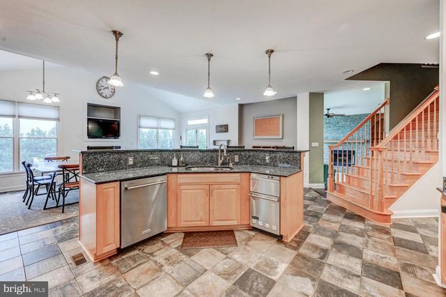106 GRAYSTONE FARM RD, White Hall, MD 21161