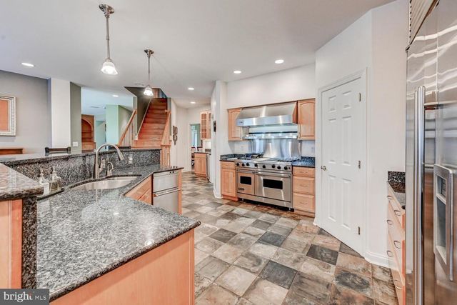106 GRAYSTONE FARM RD, White Hall, MD 21161