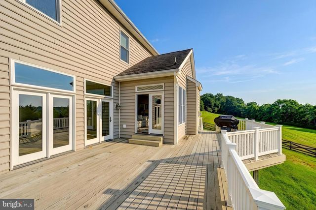 106 GRAYSTONE FARM RD, White Hall, MD 21161