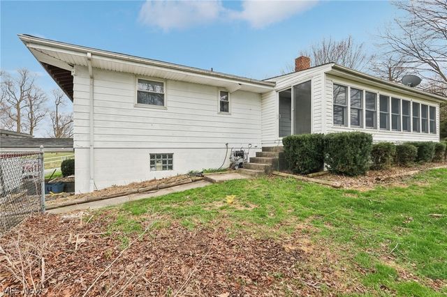 3561 Lower Elkton Road, Leetonia, OH 44431