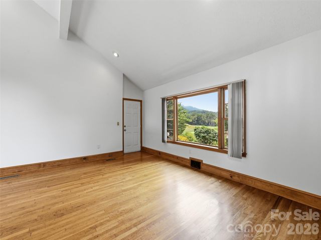 279 Longview Drive, Waynesville, NC 28786