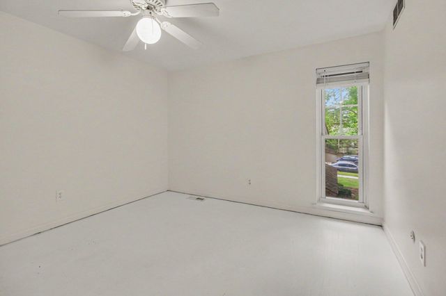 541 Long Shore Drive, Ann Arbor, MI 48105