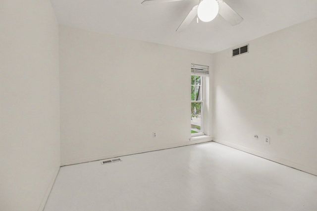 541 Long Shore Drive, Ann Arbor, MI 48105