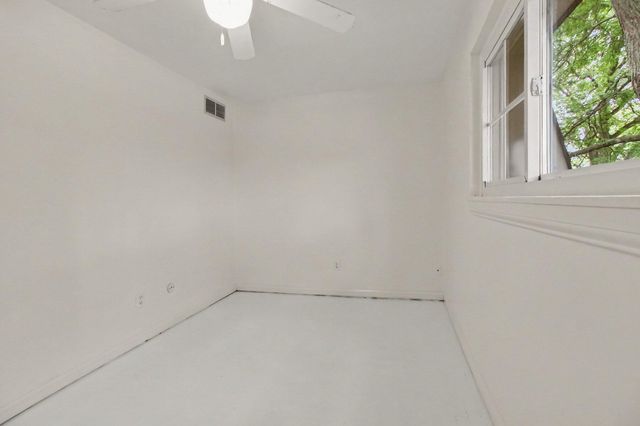 541 Long Shore Drive, Ann Arbor, MI 48105