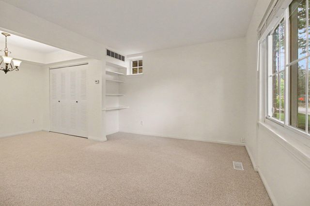 541 Long Shore Drive, Ann Arbor, MI 48105