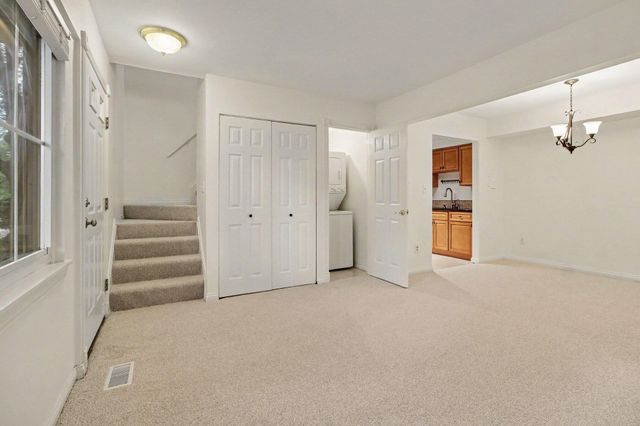 541 Long Shore Drive, Ann Arbor, MI 48105
