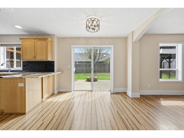 2340 Sw HOWARD Dr, Mc Minnville, OR 97128