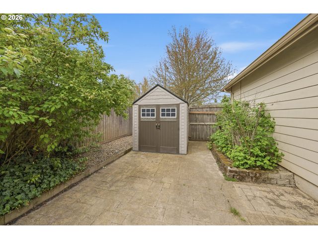 2340 Sw HOWARD Dr, Mc Minnville, OR 97128