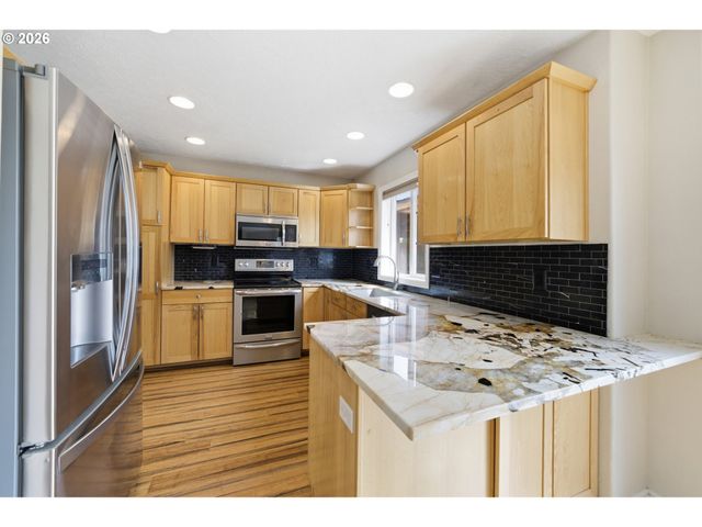 2340 Sw HOWARD Dr, Mc Minnville, OR 97128