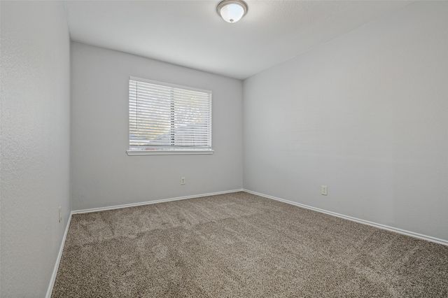 3174 Cross Creek Circle, Grand Prairie, TX 75052