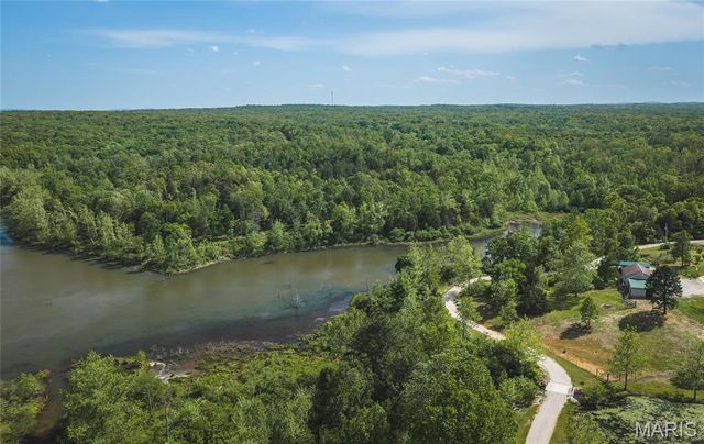 000 Rainbow Springs Acres Road, Mineral Point, MO 63660