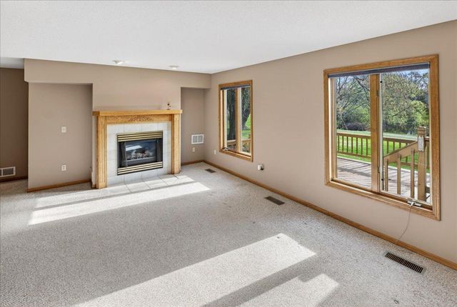 8920 Vickors Crossing, Brooklyn Park, MN 55443