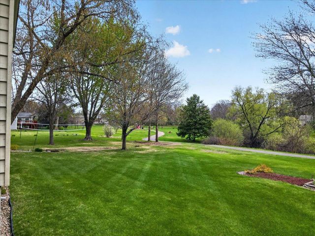 8920 Vickors Crossing, Brooklyn Park, MN 55443